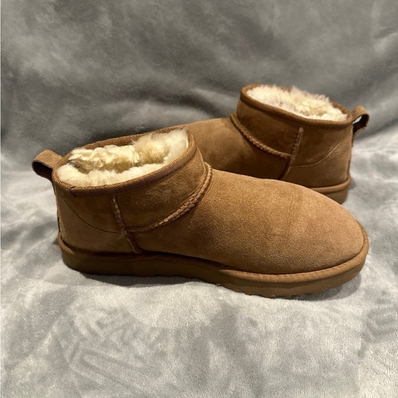 Ugg ultra mini boot - Picture 7 of 8